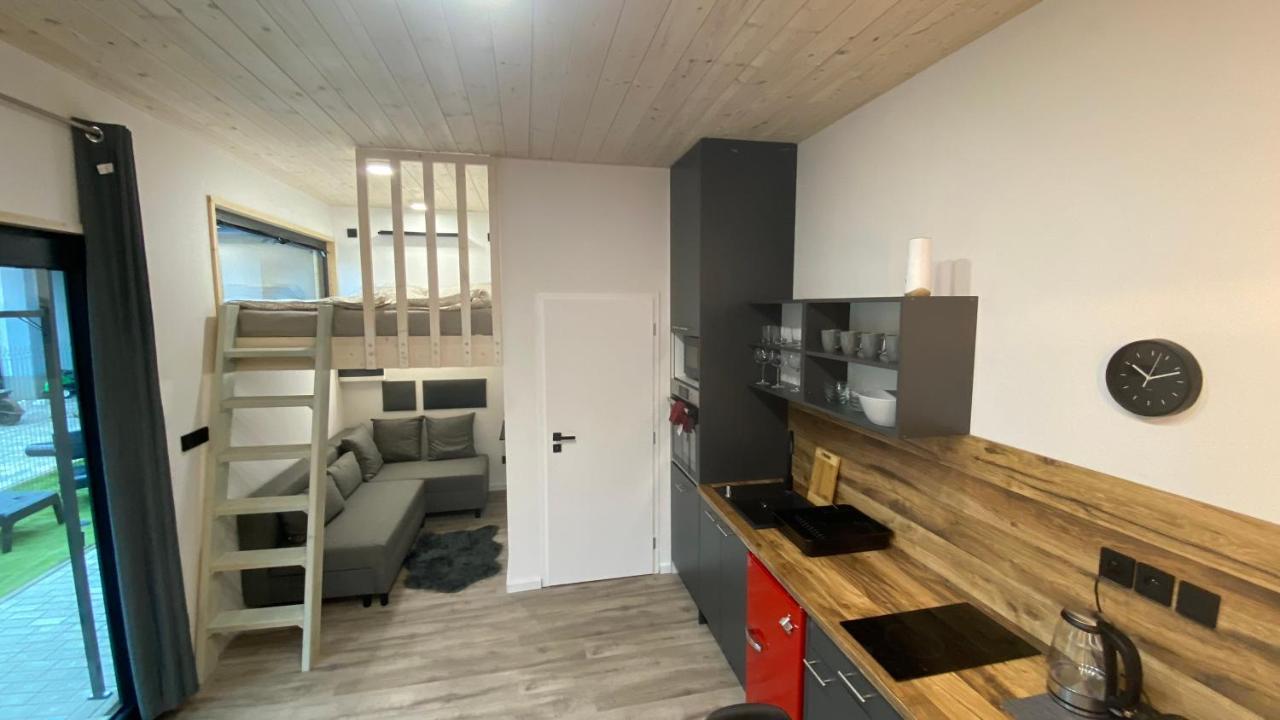Apartamento Tiny House Pardubice Exterior foto